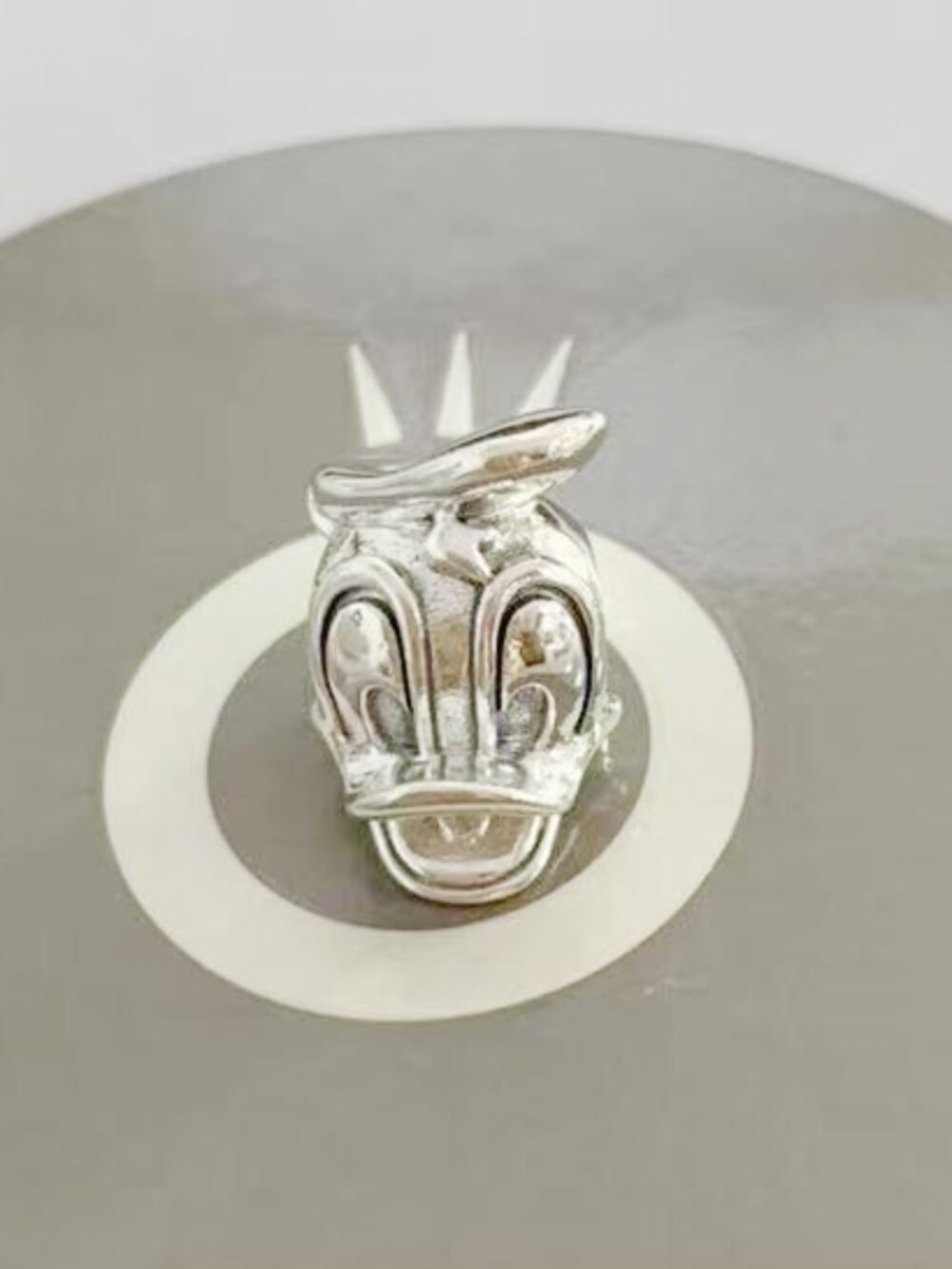 Pandora Disney, Donald Duck Portrait Charm